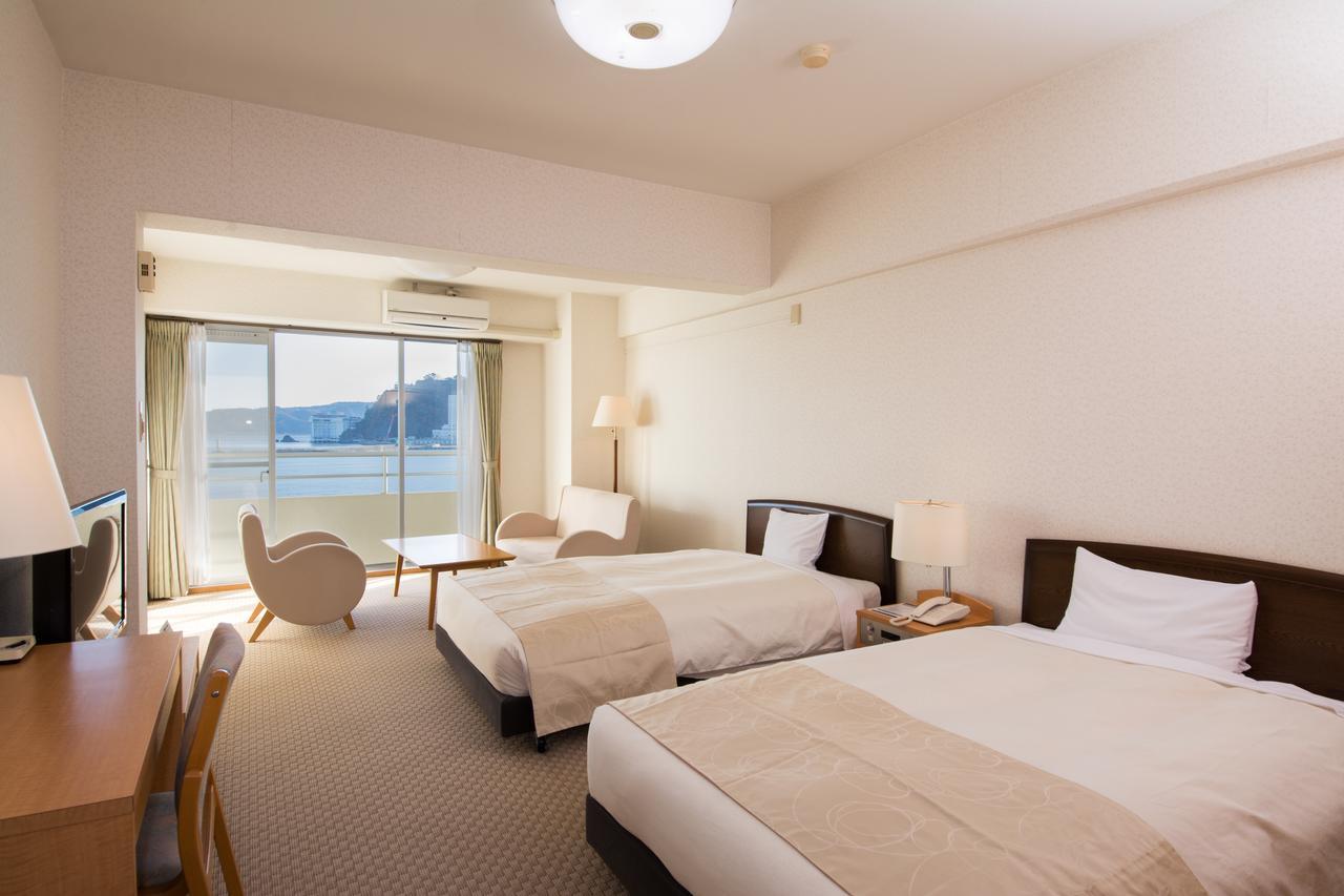 Wisterian Life Club Atami Hotel Exterior photo