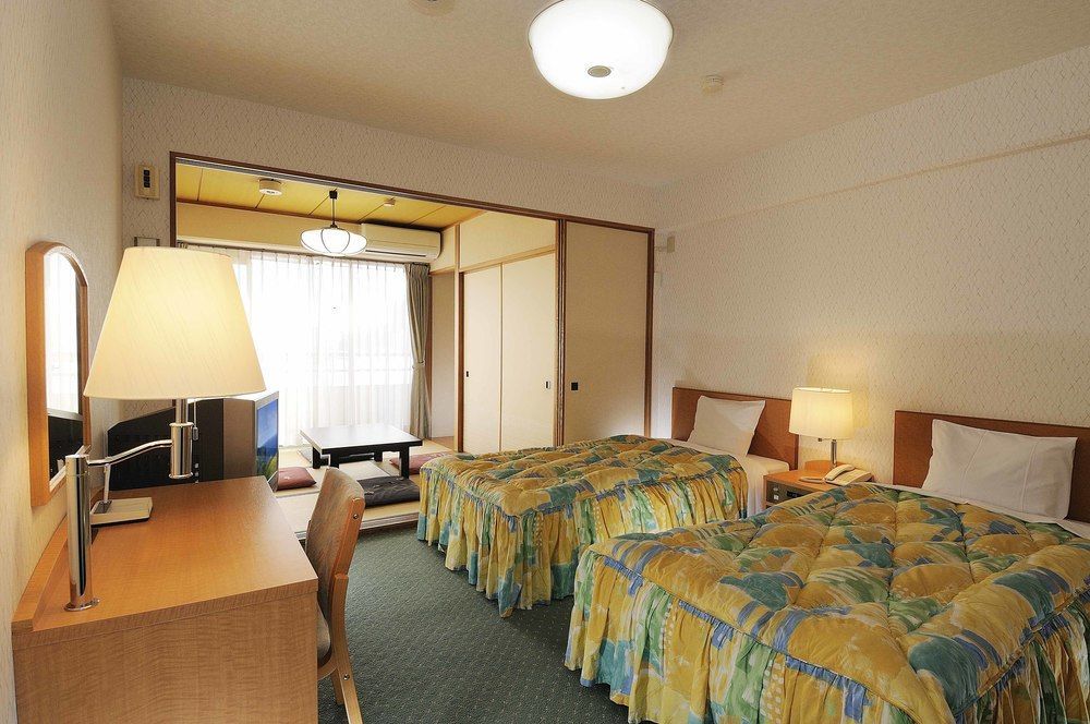 Wisterian Life Club Atami Hotel Exterior photo